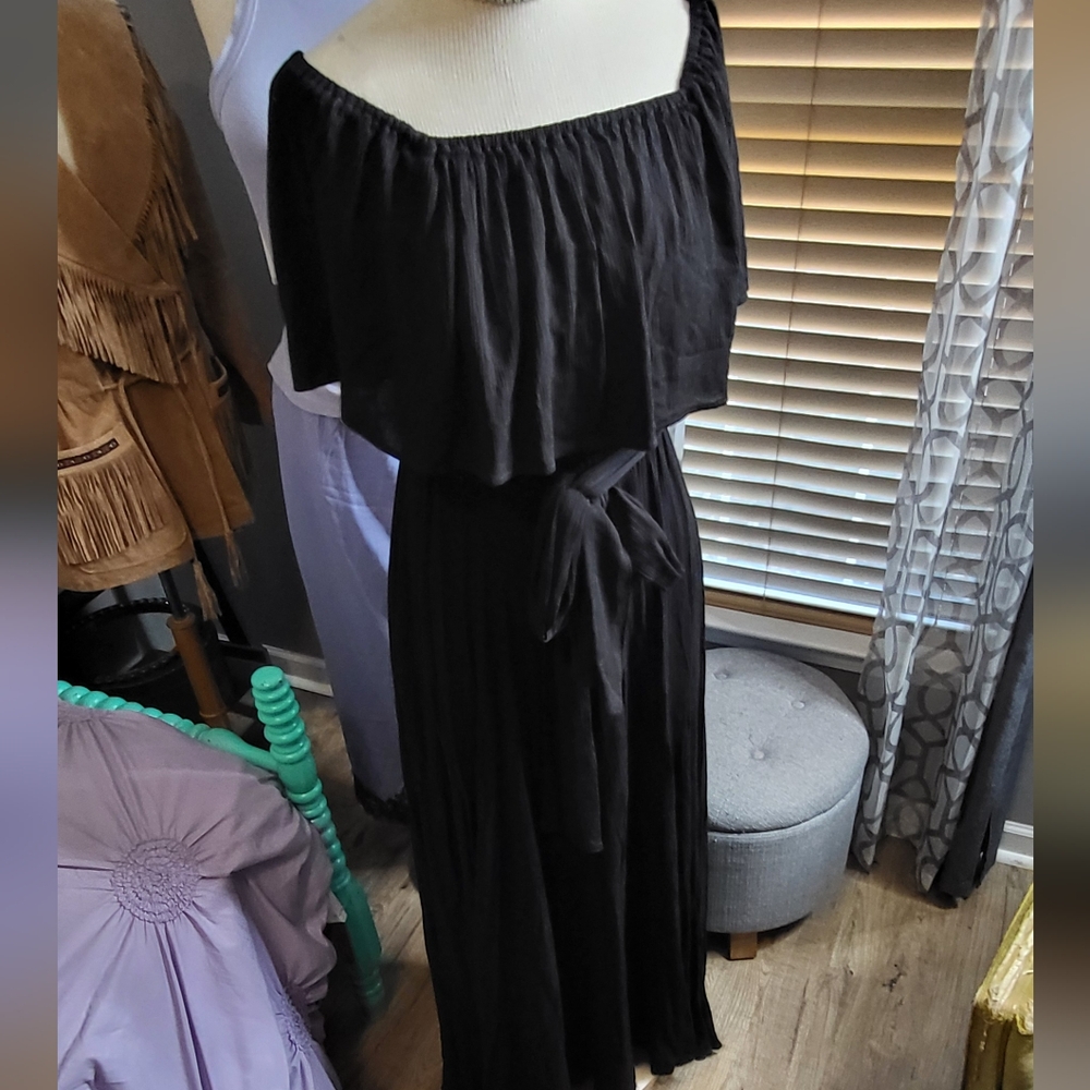Fun and Flirty Boho Maxi Dress by Meghan Los Angeles - Picture 6 of 7